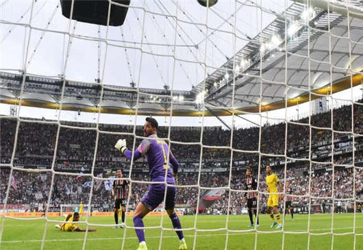 德國德甲：專注于第5天，馬塞爾·薩比策得分，阿米·哈里特得分