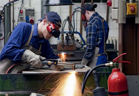 即使國家有了環(huán)境綠色問題,德國鋼鐵業(yè)依舊如初 即使國家有了環(huán)境綠色問題,德國鋼鐵業(yè)依舊如初